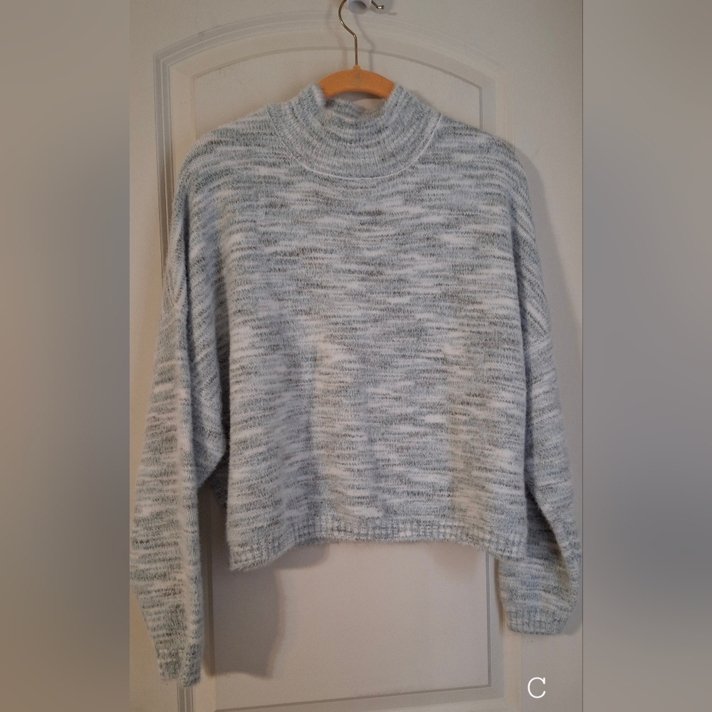 Sincerely Jules Light Blue Mohair Boxy Cropped Mock Neck Sweater Pullover Med